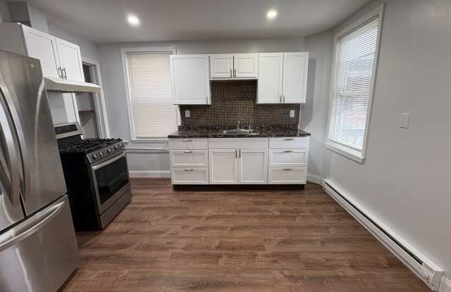 162 Lexington Street