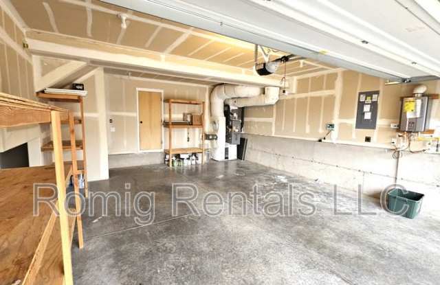 1403 Northeast 71st Drive