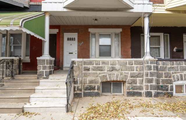 Newly remodeled 3 bedroom Grays Ferry Area