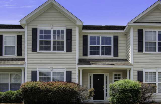 Photo of 2425 Scholar Lane