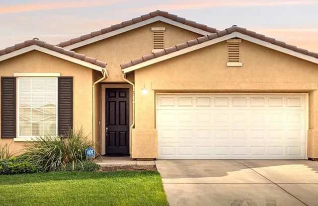 Photo of REDUCED!!! Lovely 3 Bedroom, 2 Bath Home For Rent