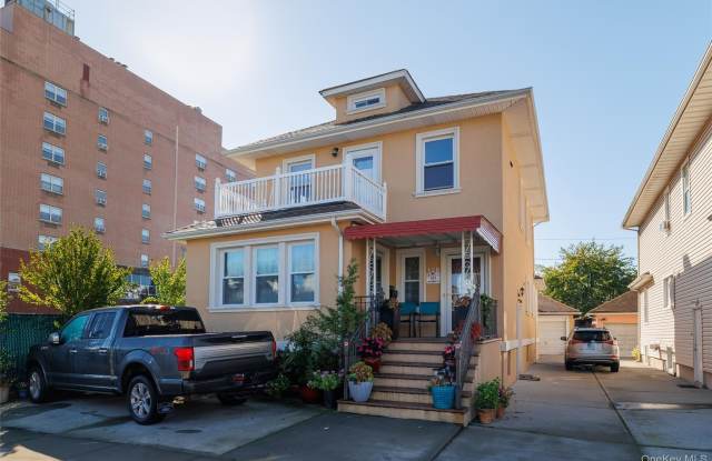 128 W Market Street