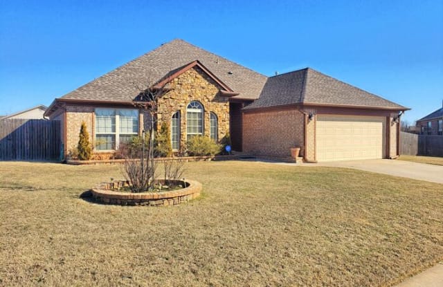 329 Madison Place Drive - 329 Madison Place Drive, Moore, OK 73160