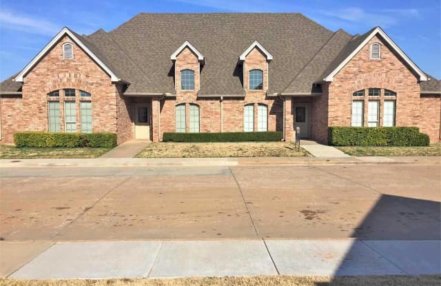 2928 LOMA LINDA LANE - 2928 Loma Linda Lane, Wichita Falls, TX 76308