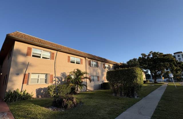 650 SW 2 Nd Avenue unit: 246