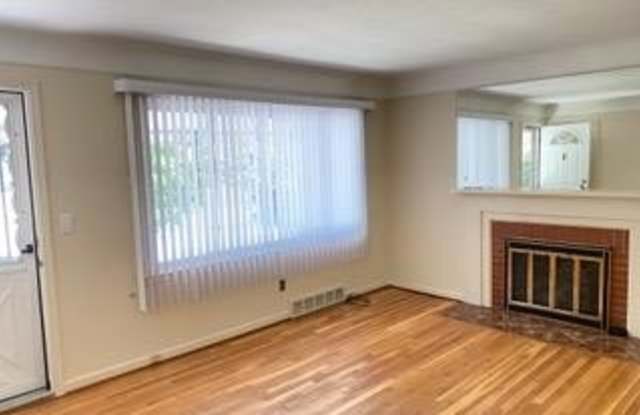 9910 Woodring Street