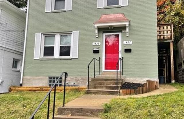 1427 Franklin - 1427 Franklin Ave, Wilkinsburg, PA 15221