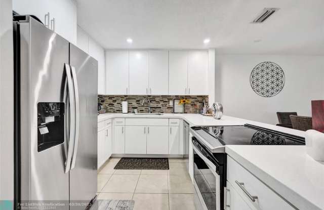 11545 NW 33 Street #1