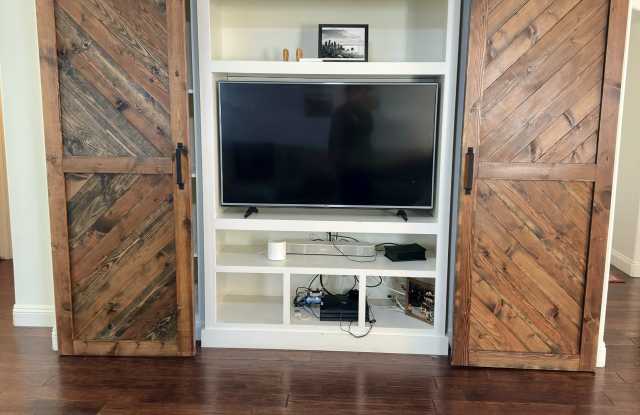 9124 Morning Harvest Avenue