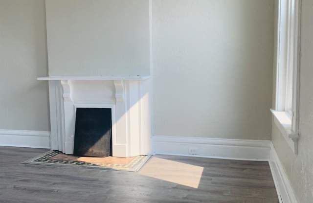 3231 Vine Street - 3