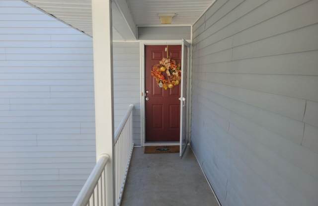 106 W Victoria Court unit: D