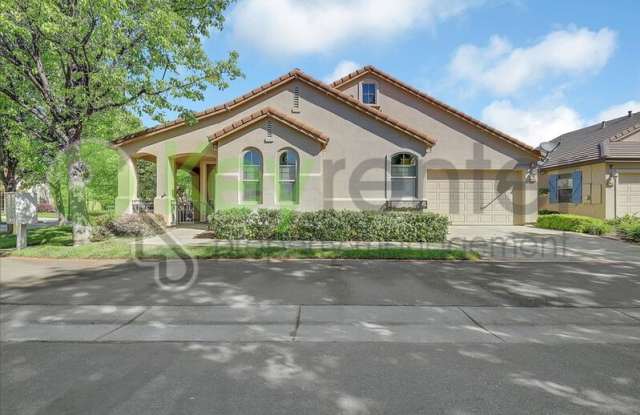 1096 Marseille Lane