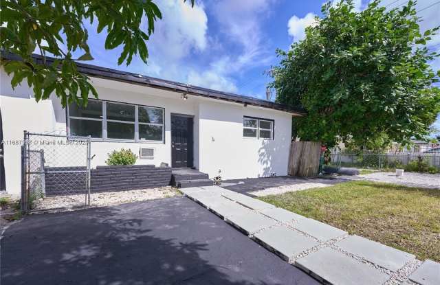 Photo of 11501 NW 27th Ave