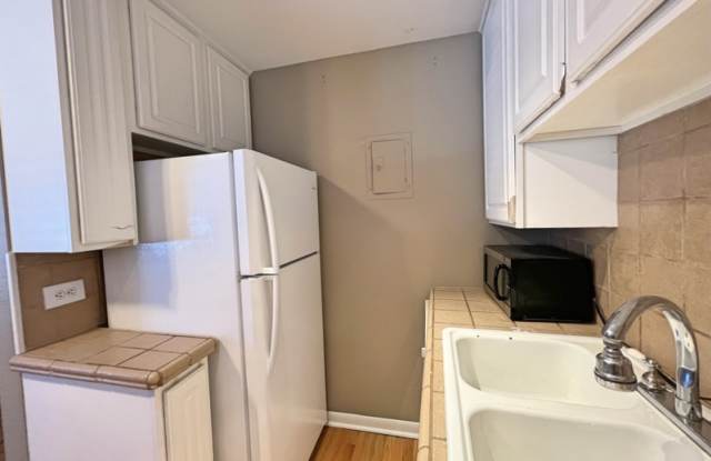 1242 N. Gaylord Street #104 - 1