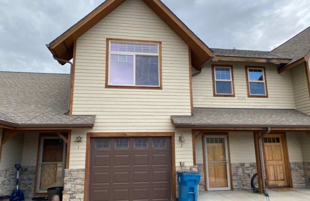 3 Bed 2.5 Bath Condo that backs to the park!