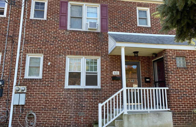 Photo of 611 BROADWAY