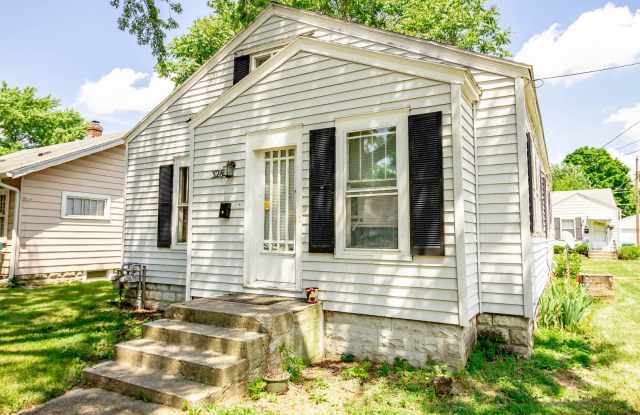 Photo of 328  328 1/2 S Talley Ave