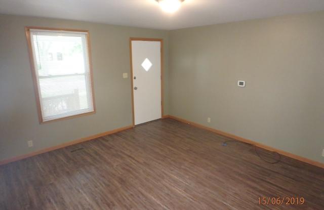 400 SW Lindenwood Ave