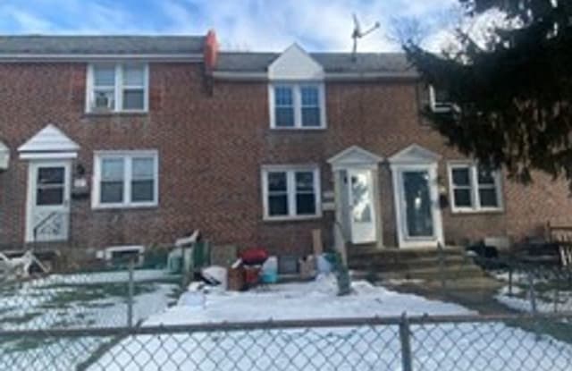 369 W 21st Street - 369 West 21st Street, Upland, PA 19013