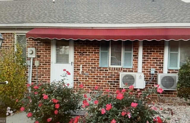 Photo of 17 CAMBRIDGE LANE