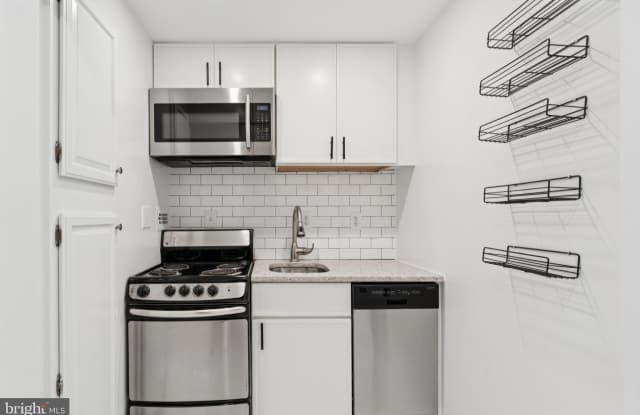 1718 CORCORAN Street NW unit: 23