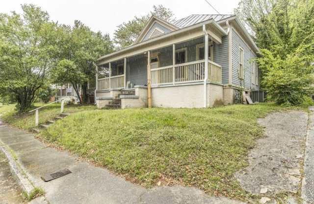 1291 Blackmon Ave