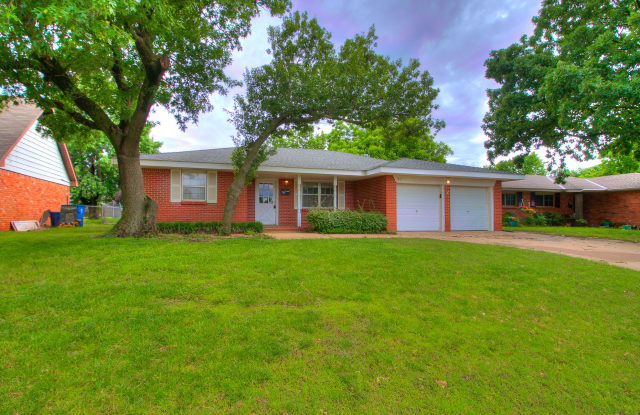 136 Burton Pl - 136 Burton Place, Edmond, OK 73013