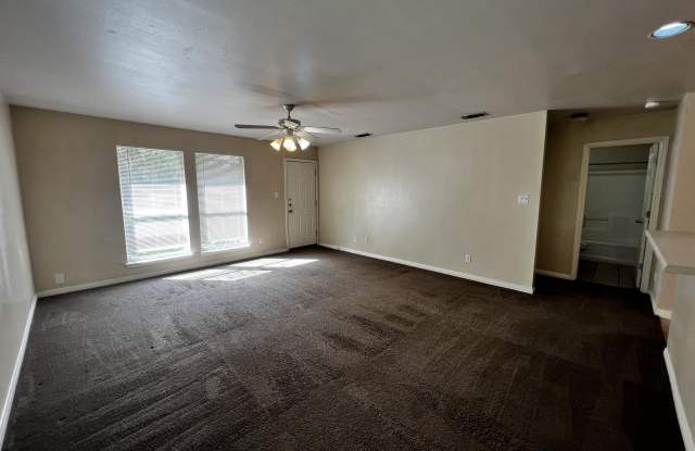 1223 Clyde Street - 1