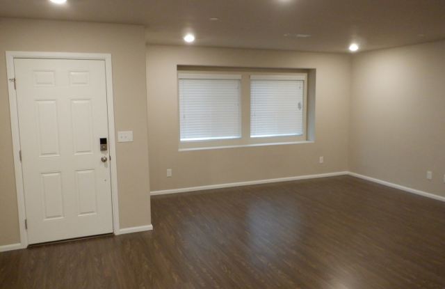 3308 Hoffman Hill Blvd Dupont WA 98327