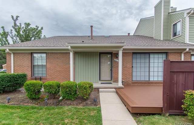 31214 COUNTRY Bluff