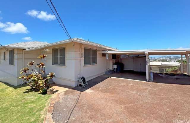 Photo of 1220 Center Street