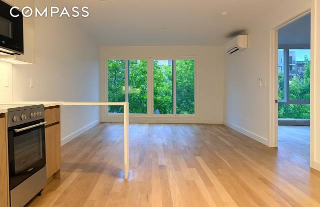 Photo of 212 Montrose Avenue