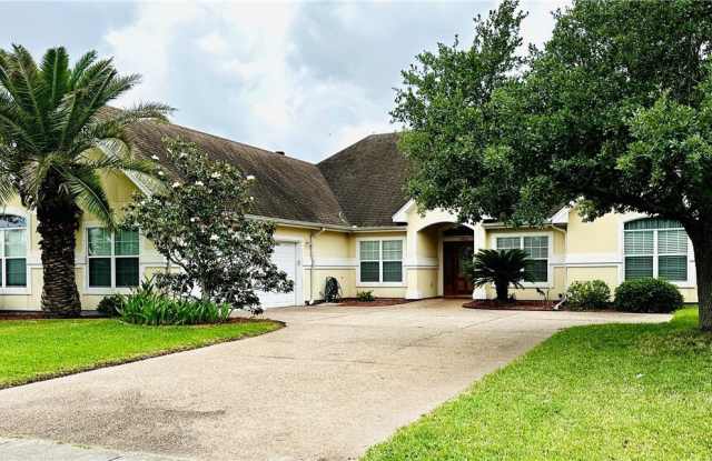 Photo of 5822 Beauvais Drive