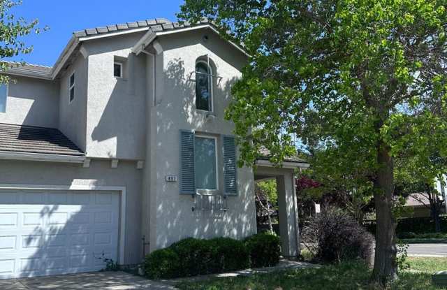 Absolutely BEAUTIFUL Natomas 4 Bedroom Custom Interior Home!!! Please Reference Ad For Viewings! photos photos