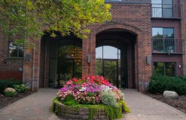 Oak Pointe Apartments