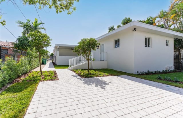 4431 SW 1st St - 4431 SW 1st St, Miami, FL 33134