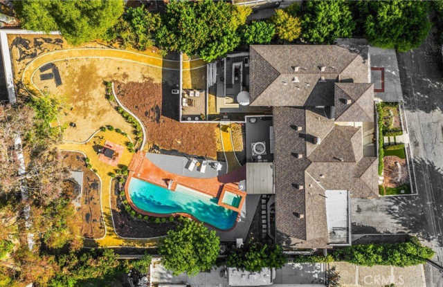 31821 Paseo Alto Plano