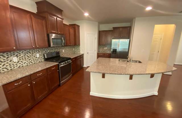 Room in 3 Bedroom Home at Pecan Ridge Dr