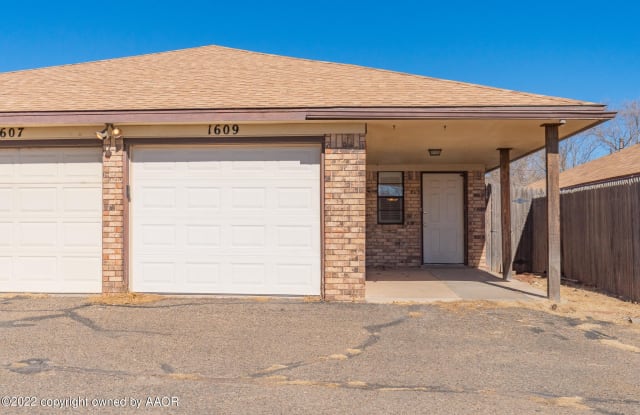 1609 9th Avenue - 1609 9th Avenue, Canyon, TX 79015