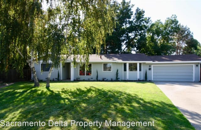 10 Joy River Ct - 10 Joy River Court, Sacramento, CA 95831