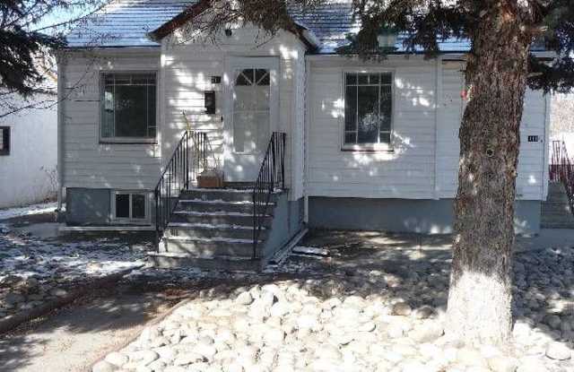 Photo of 711 Howard Ave