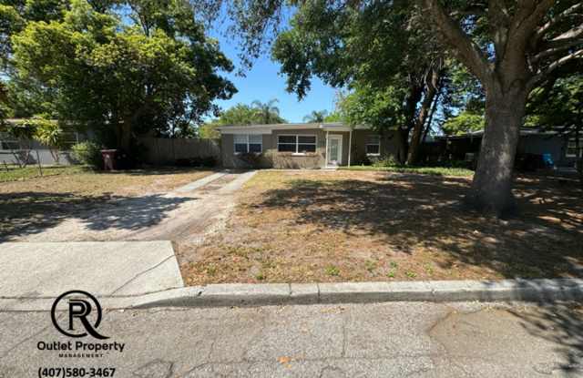 Fantastic 2 Bedrooms 1 Bathroom Home *** Move-in Ready*** - 2503 Laura Place, Orlando, FL 32803