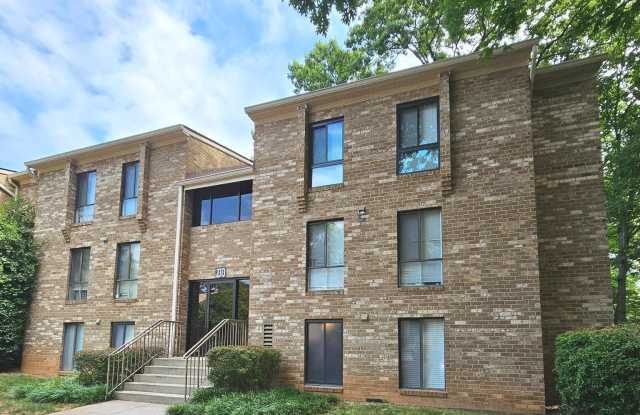 2313 FREETOWN COURT