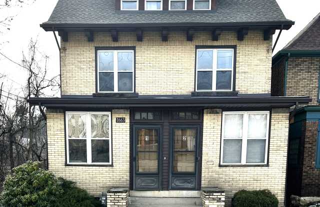 1663 Suburban Ave
