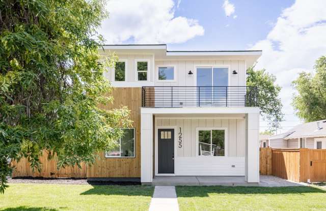 LUX 4BD, 3BA Home with 2-Car Garage and Backyard