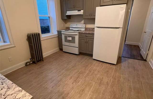 Photo of 451 S 10th Avenue unit: 2R