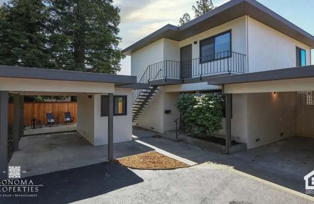 Modern Downstairs 2-Bedroom Unit Minutes from Sonoma Plaza