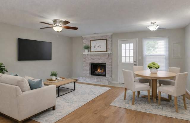 425 Rennie Ct