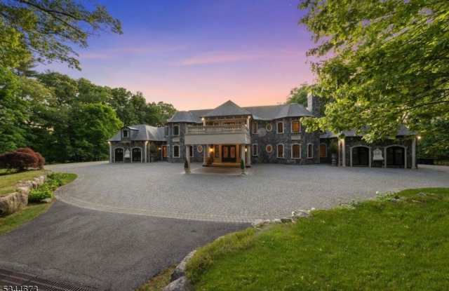 Photo of 105 Chestnut Ridge Rd