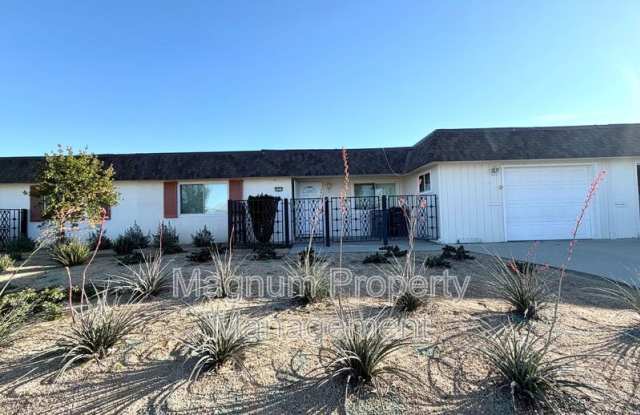 Photo of 26475 Mccall Blvd